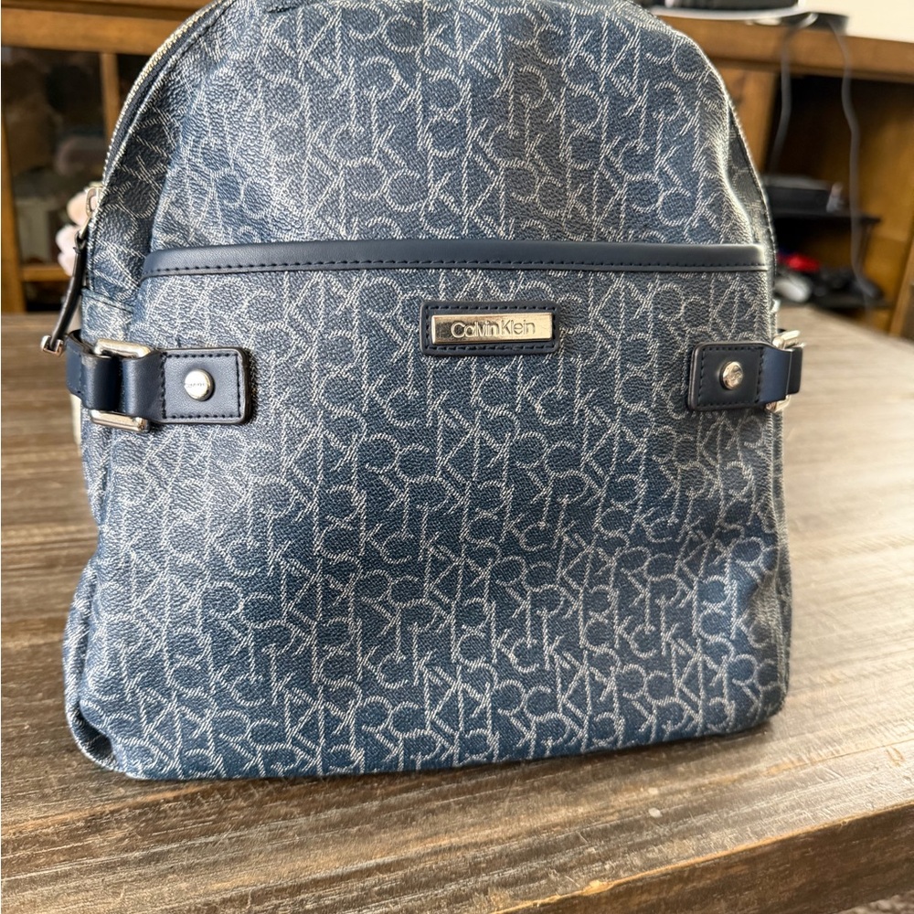 Calvin Klein Navy Monogram MEDIUM Backpack